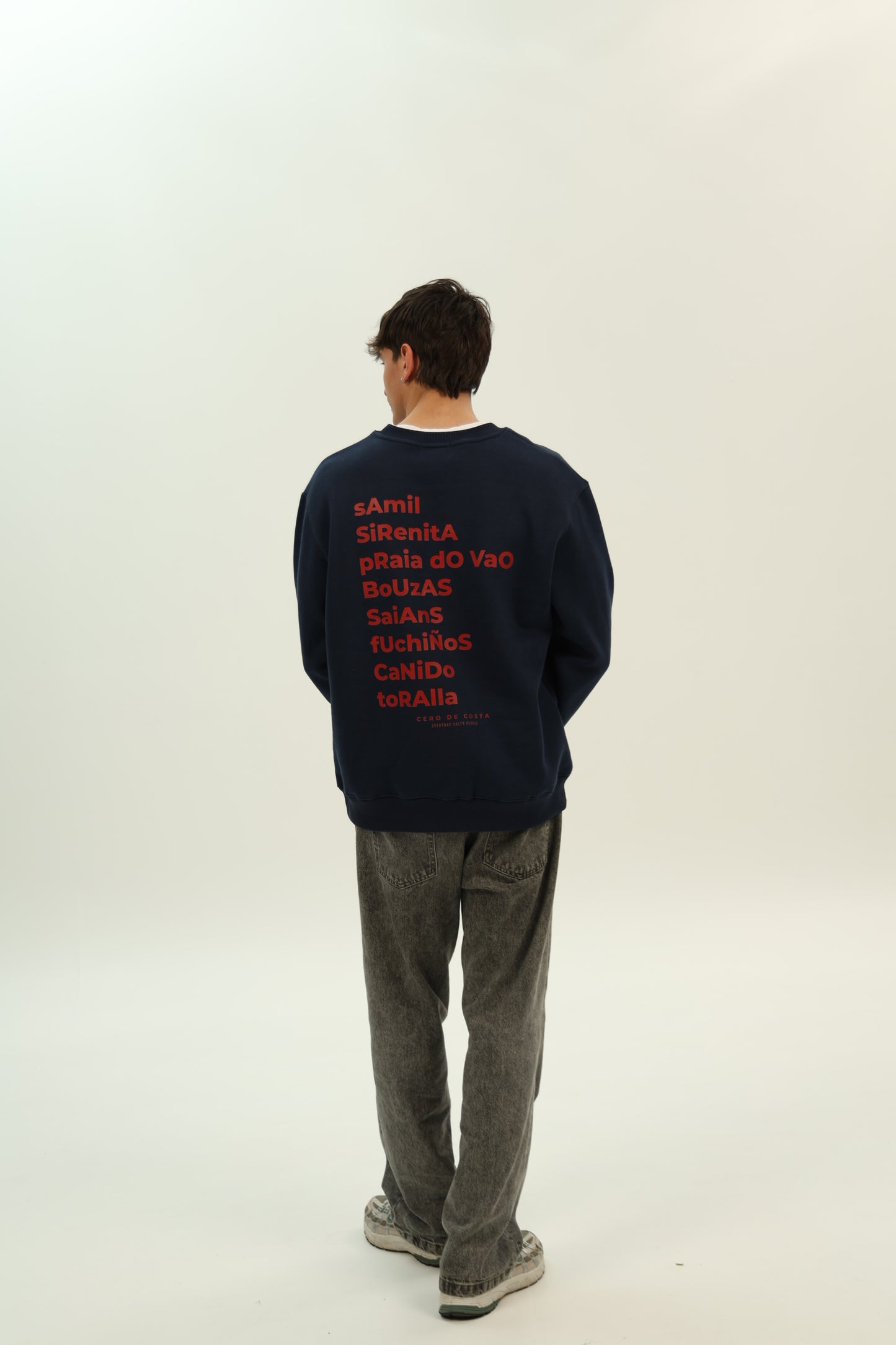NAVY/RED "VIGO" STAR SWEATSHIRT