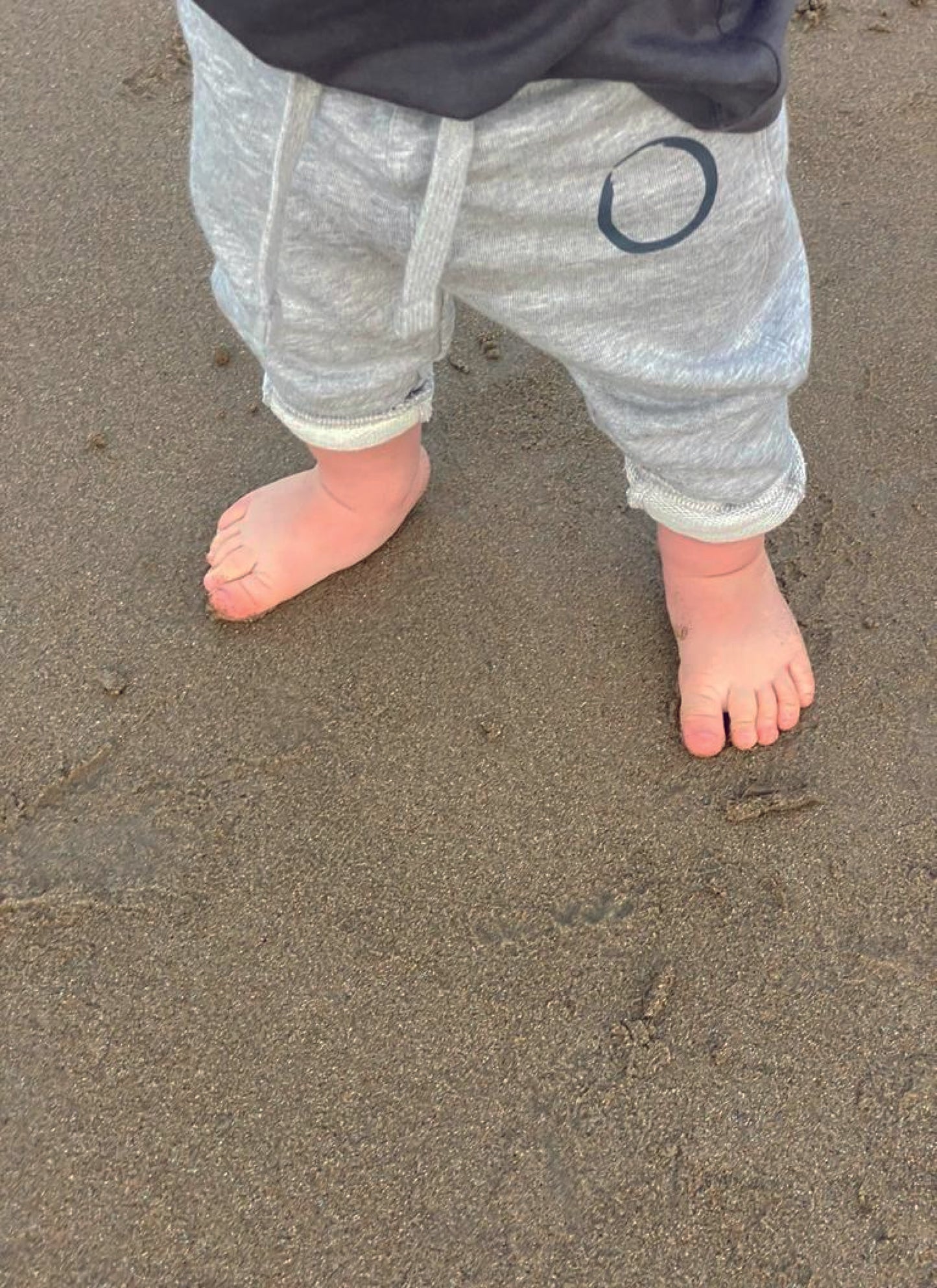 PANTALÓN CHÁNDAL BEBÉ GRIS