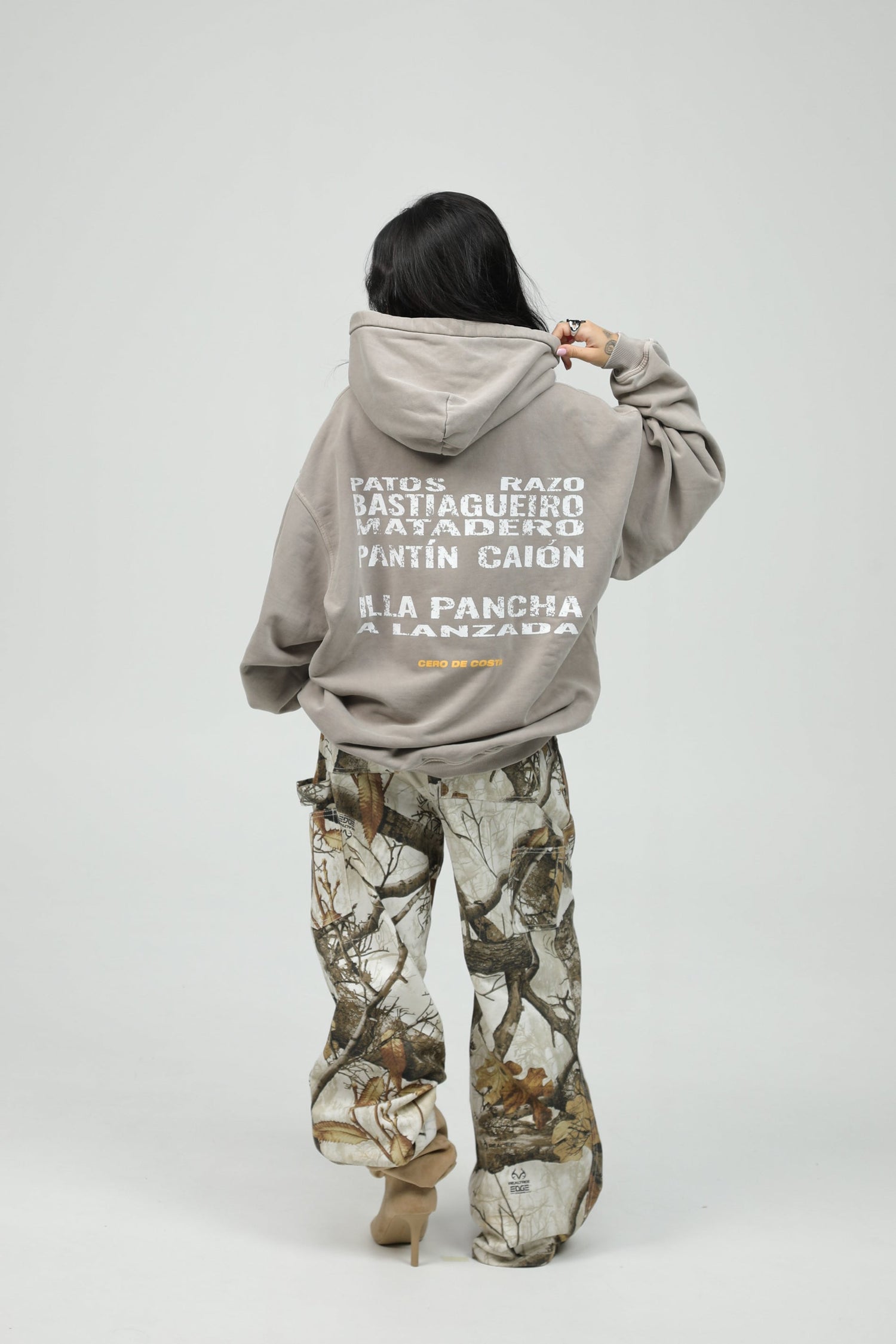 SUDADERAS CON CAPUCHA