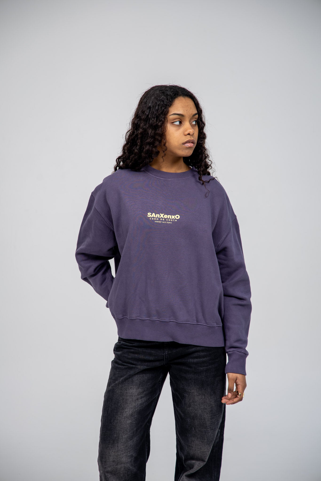 SUDADERA MORADO/AMARILLO "SANXENXO"