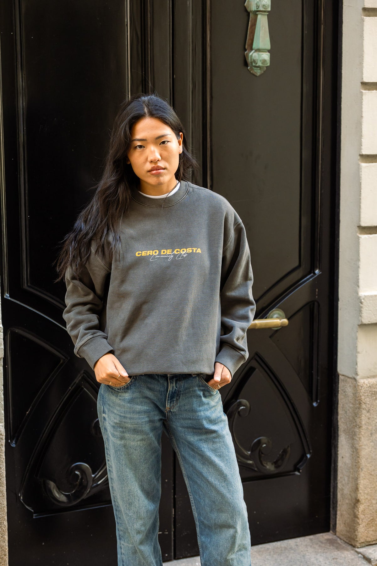 Sudadera antracita lavado desgastada diseño Playas Surf de Cero de Costa, delante