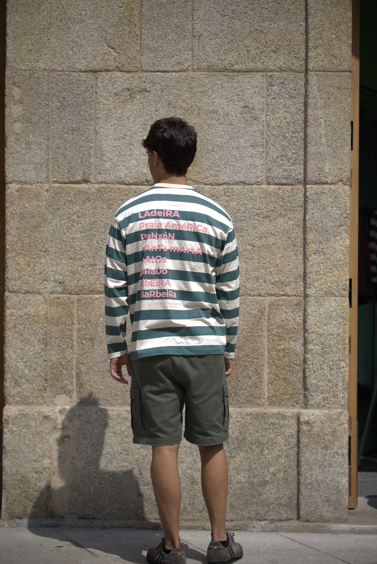 CAMISETA VERDE/BEIGE "BAIONA" RAYAS