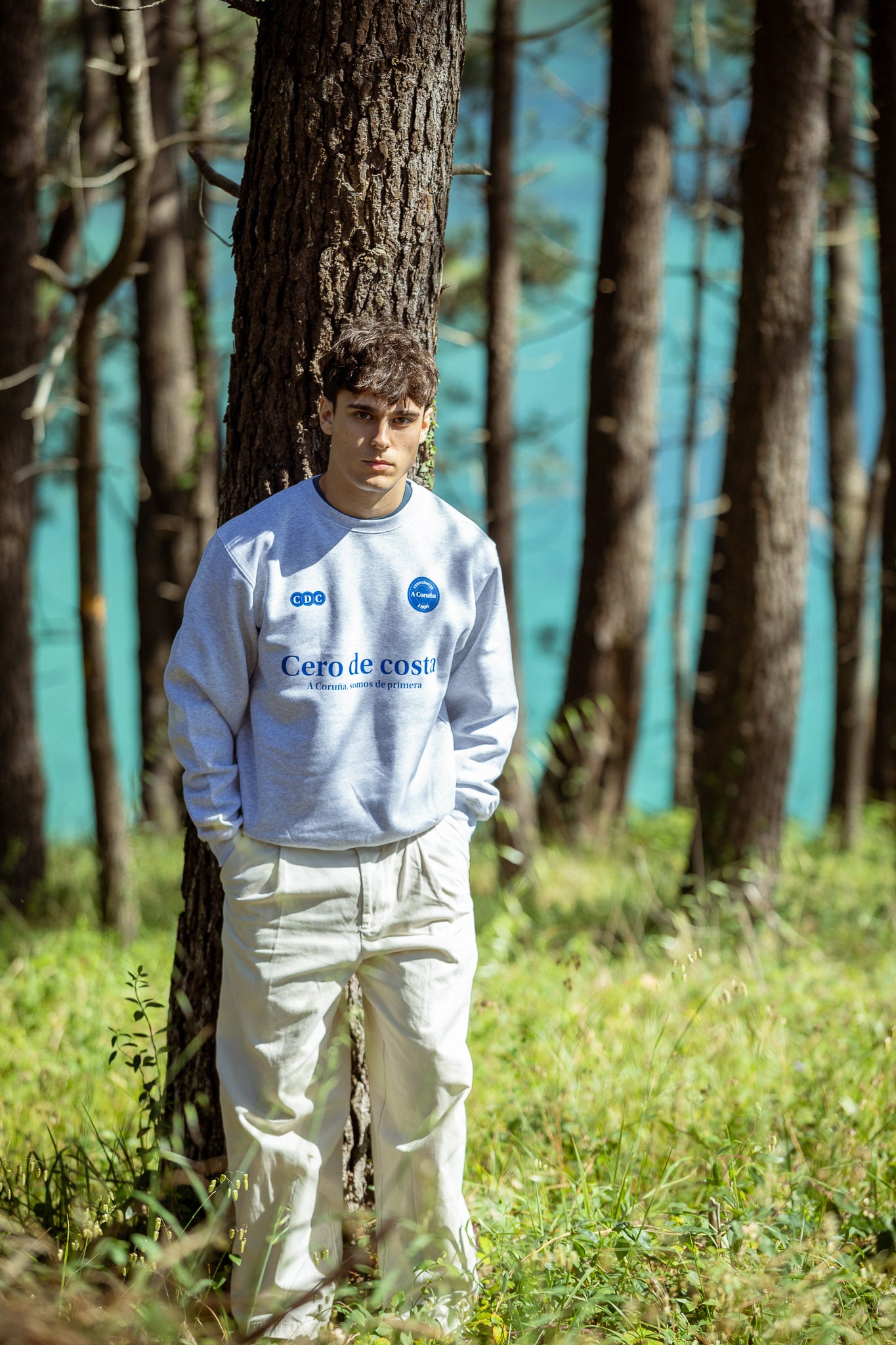 SUDADERA GRIS/AZUL "SOMOS DE PRIMERA"