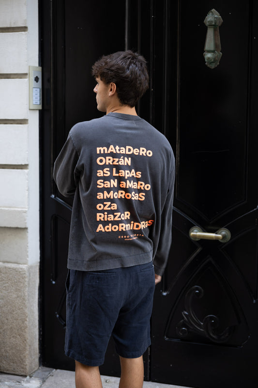 CAMISETA ANTRACITA/NARANJA-FLÚOR "A CORUÑA" MANGA LARGA