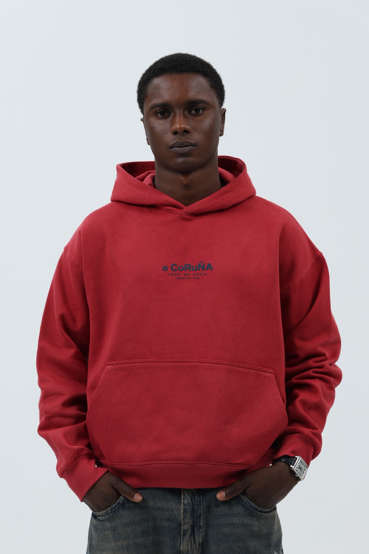SUDADERA GRANATE/MARINO "A CORUÑA" CON CAPUCHA – foto 4