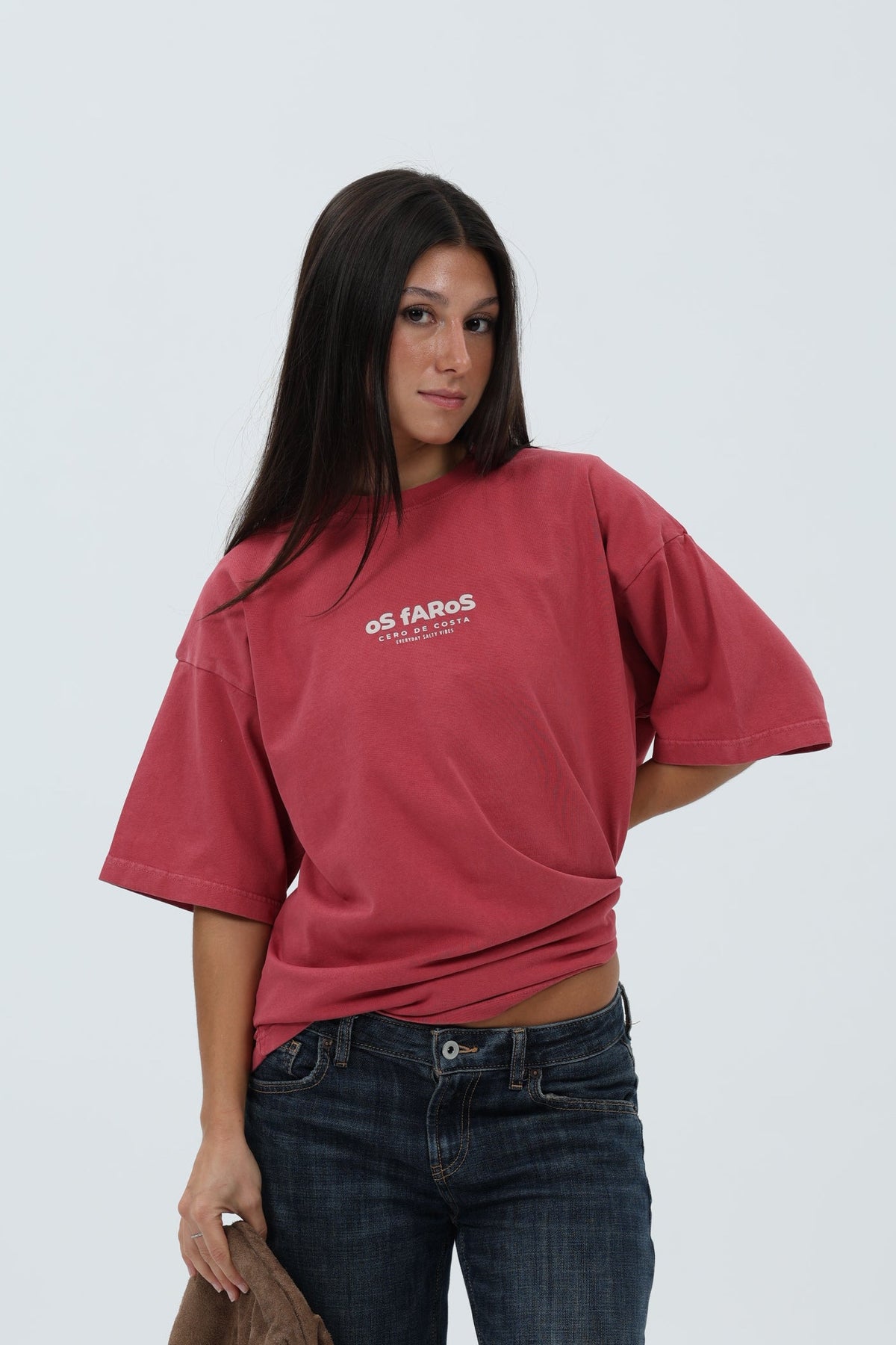 CAMISETA GRANATE/CREMA "OS FAROS" – foto 3