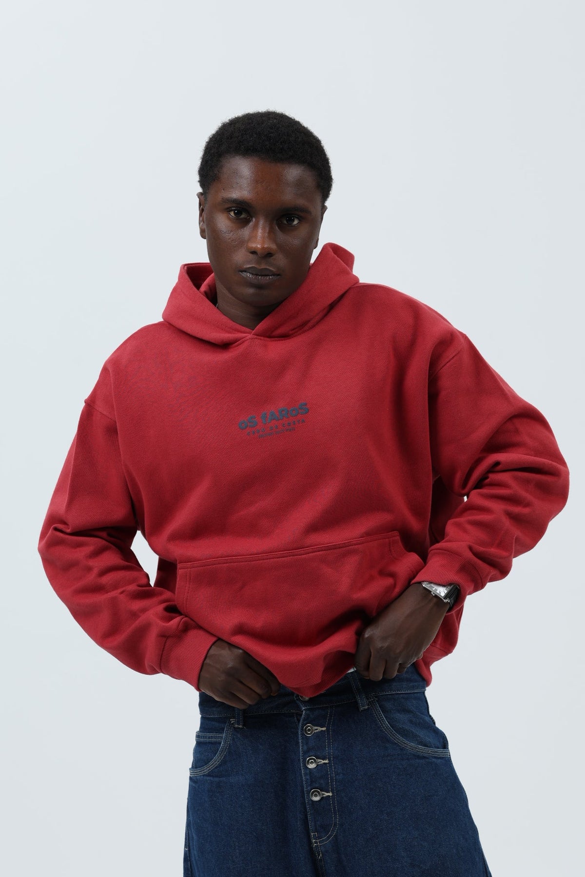 SUDADERA GRANATE/MARINO "OS FAROS" CON CAPUCHA – foto 3