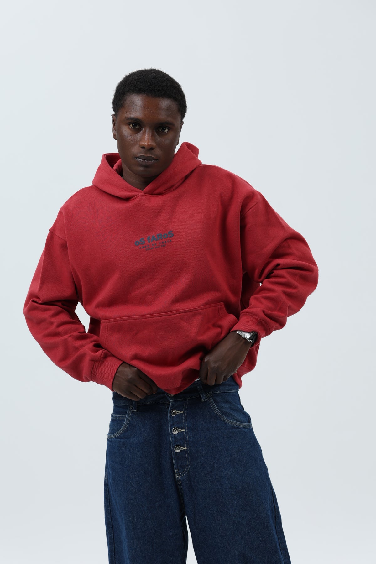 SUDADERA GRANATE/MARINO "OS FAROS" CON CAPUCHA – foto 3