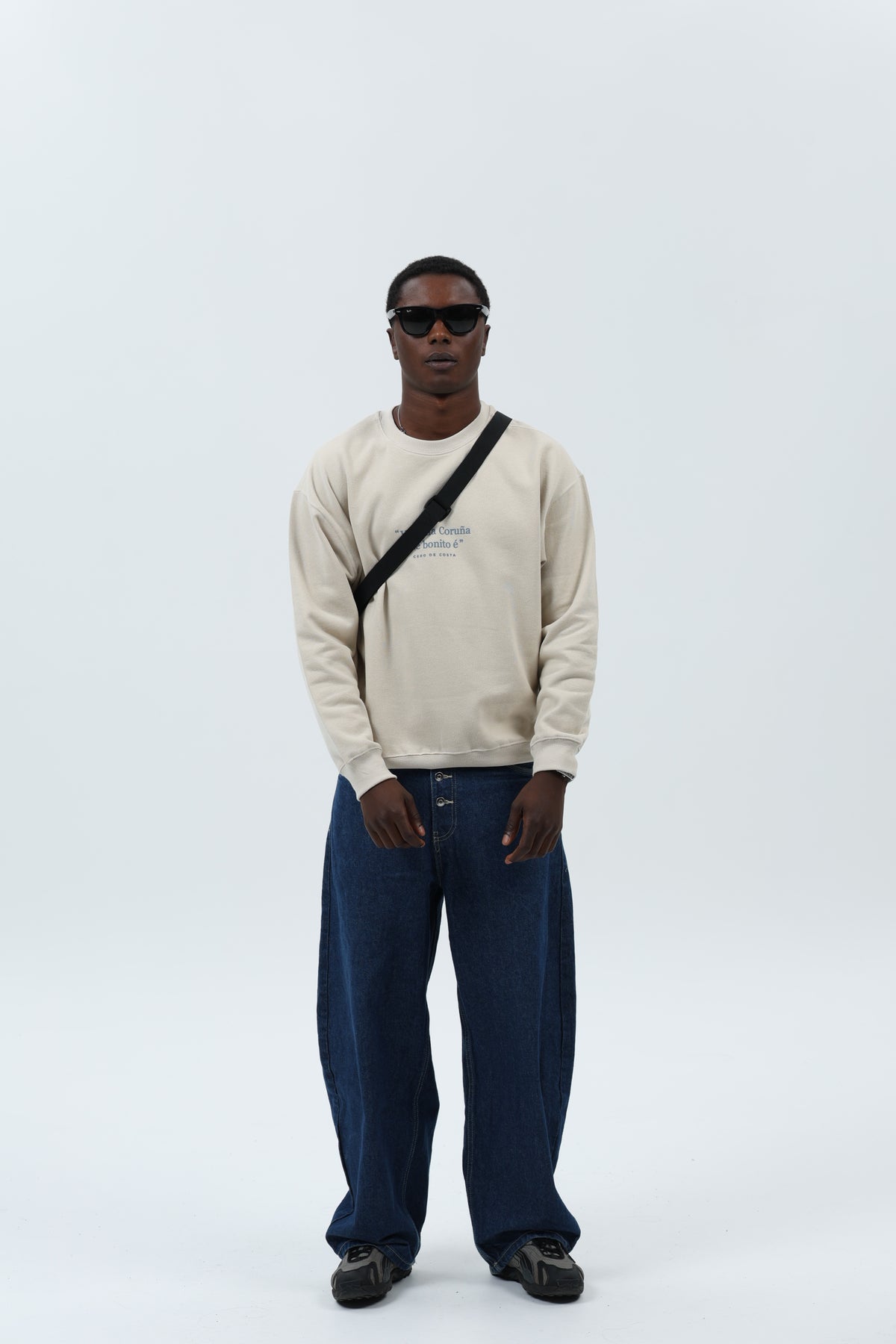 SUDADERA CREMA/AZUL "VIVIR NA CORUÑA" – foto 1