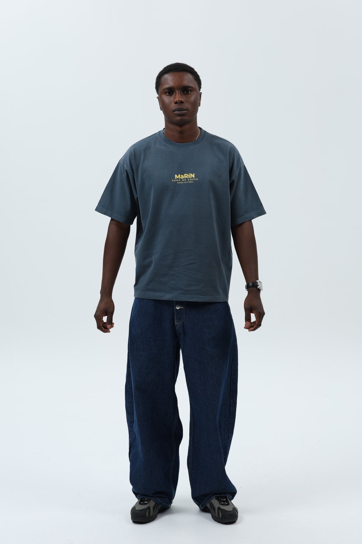 CAMISETA ANTRACITA/AMARILLO "MARÍN" – foto 1