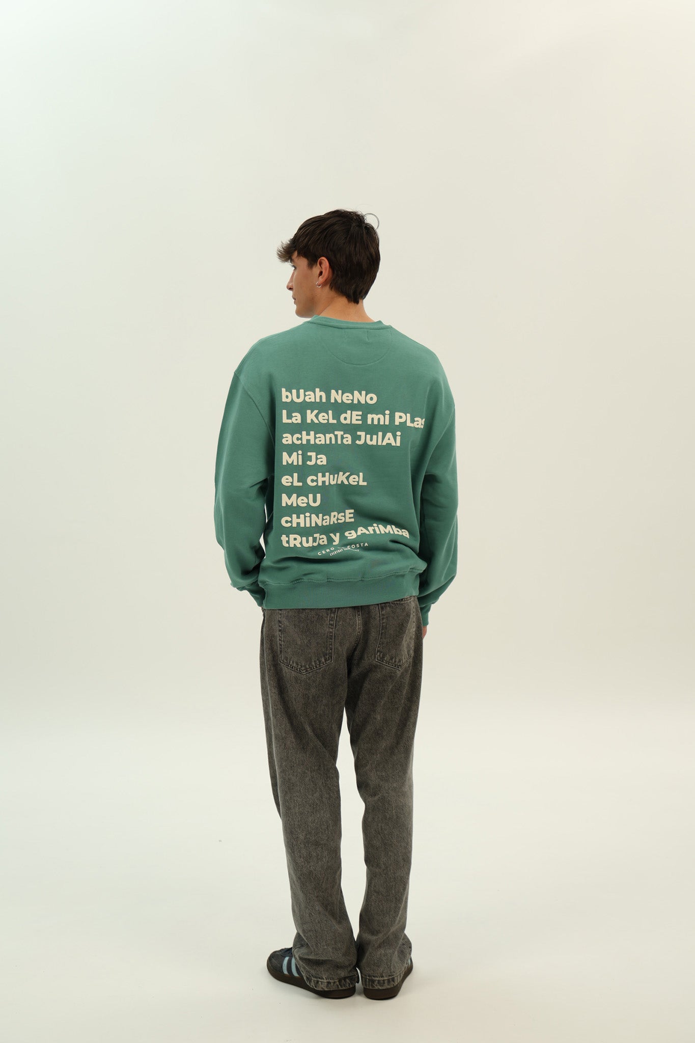 SUDADERA VERDE/BLANCO "KORU CITY"