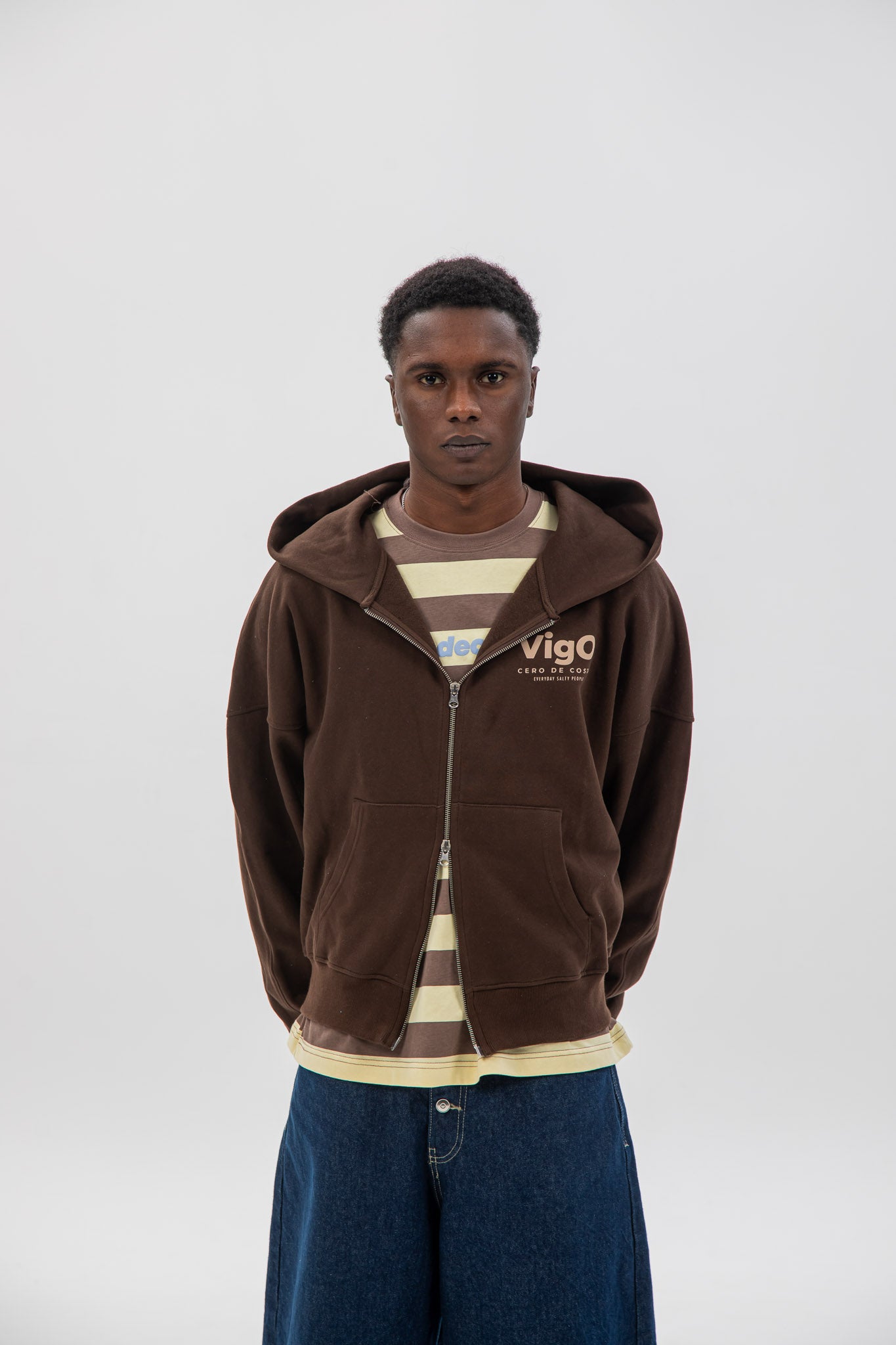 BROWN/BEIGE "VIGO" SHORT ZIP SWEATSHIRT