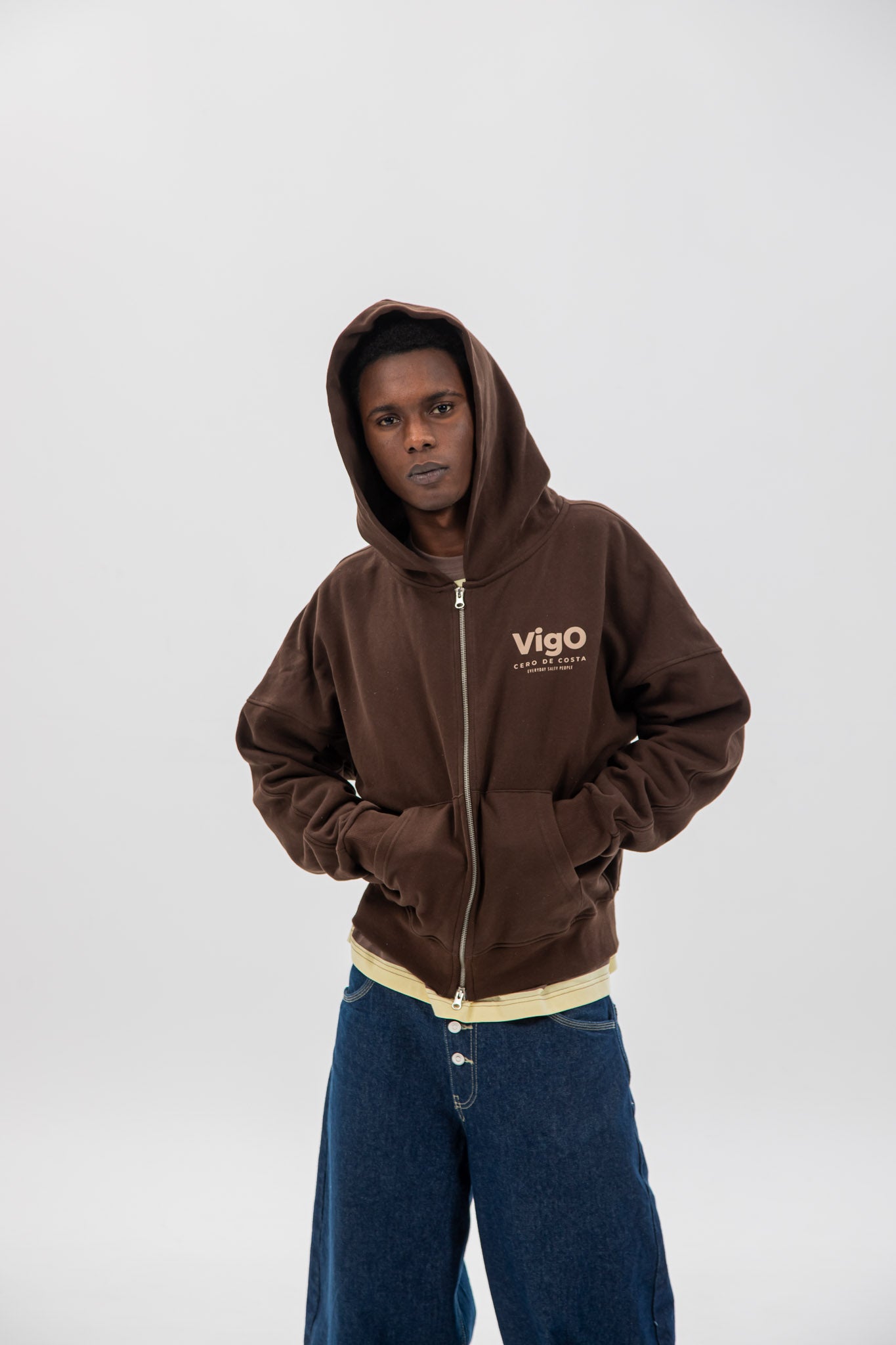 BROWN/BEIGE "VIGO" SHORT ZIP SWEATSHIRT