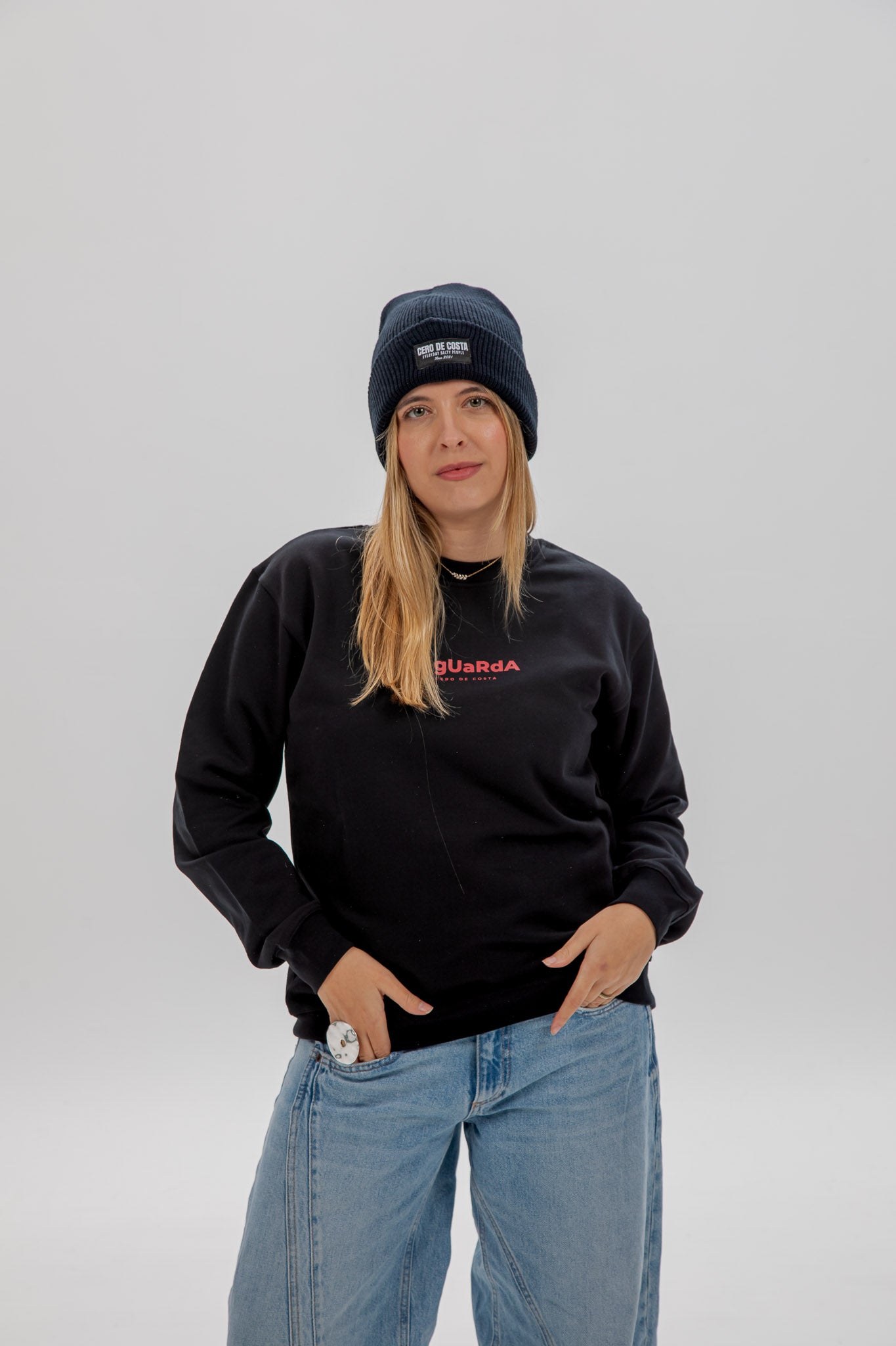 SUDADERA NEGRO/ROJO "A GUARDA"