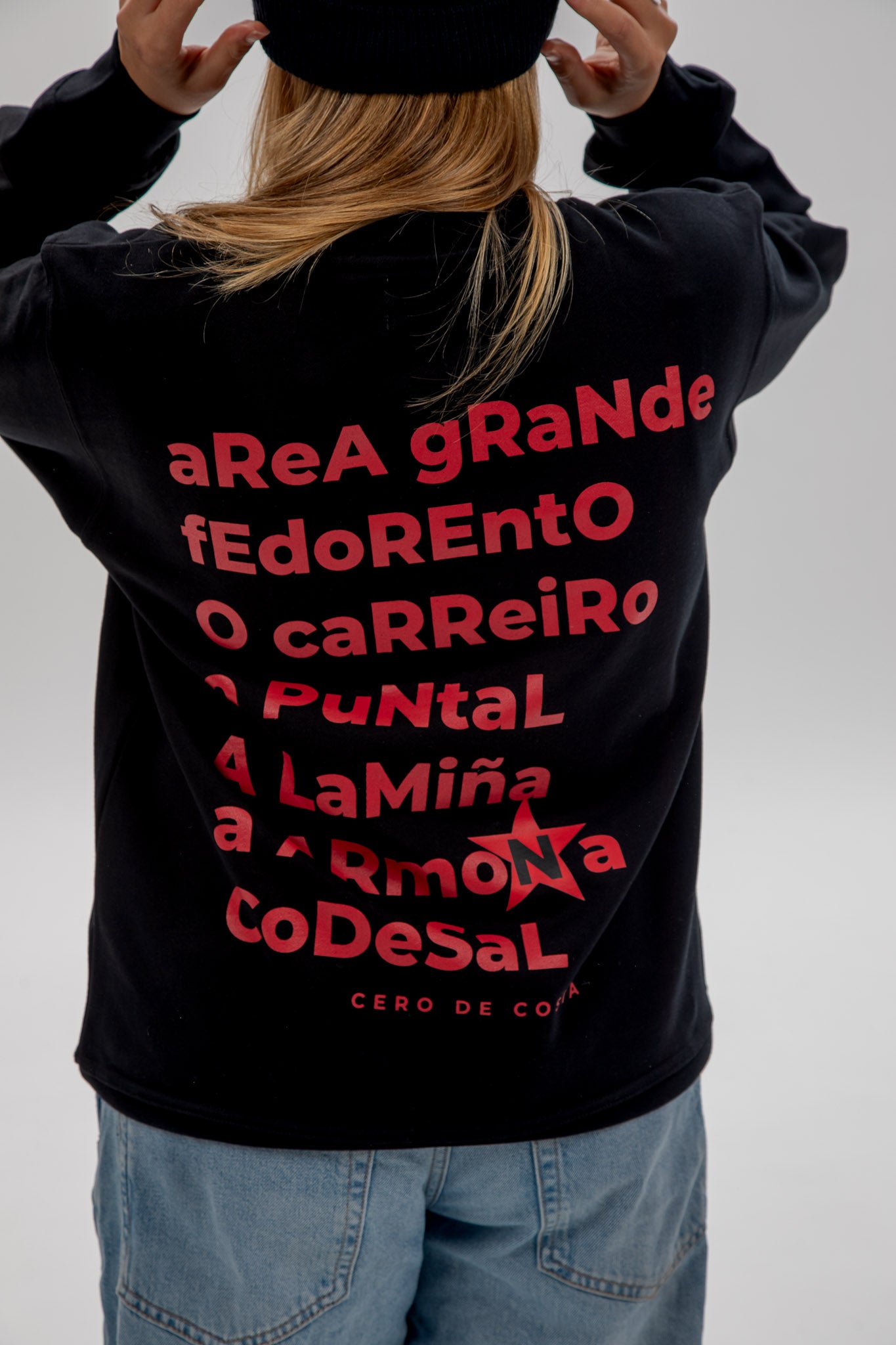 SUDADERA NEGRO/ROJO "A GUARDA"