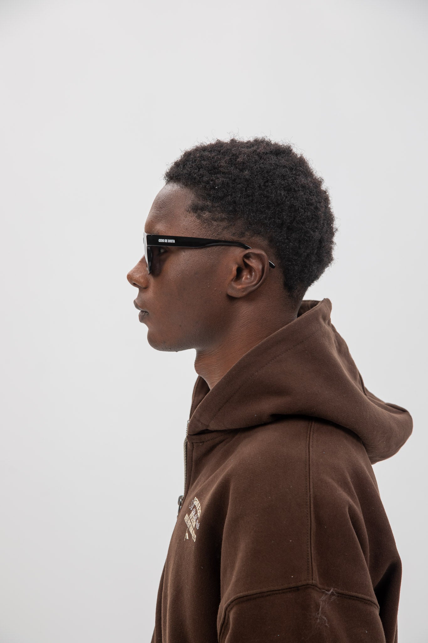 SUDADERA MARRÓN/AZUL "PONTEVEDRA" CREMALLERA CON CAPUCHA