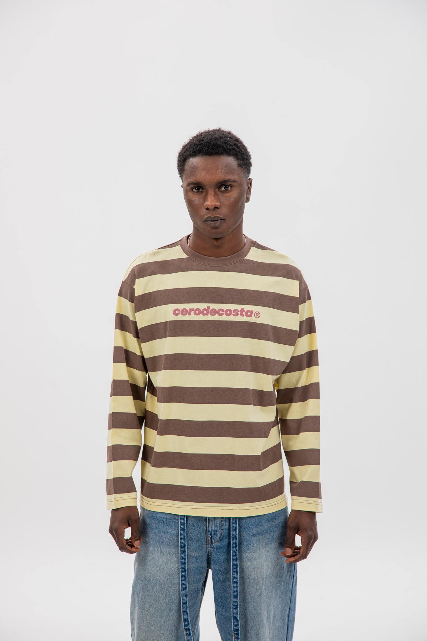 CAMISETA MARRÓN/AMARILLO "A CORUÑA" RAYAS