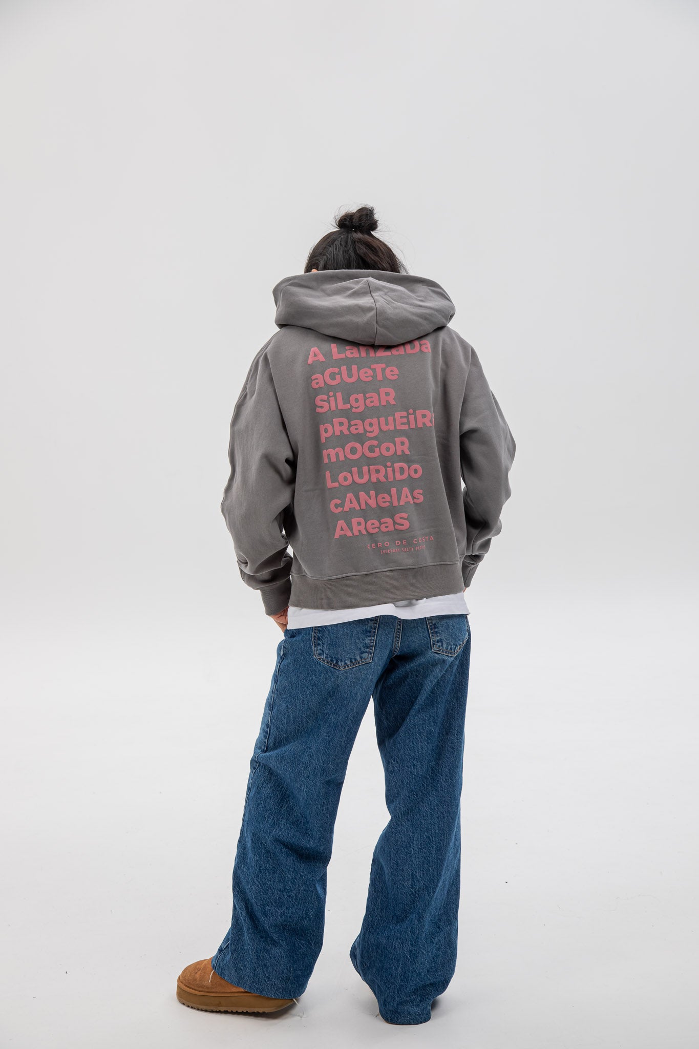 GRAY/PINK "PONTEVEDRA" SHORT ZIPPER SWEATSHIRT