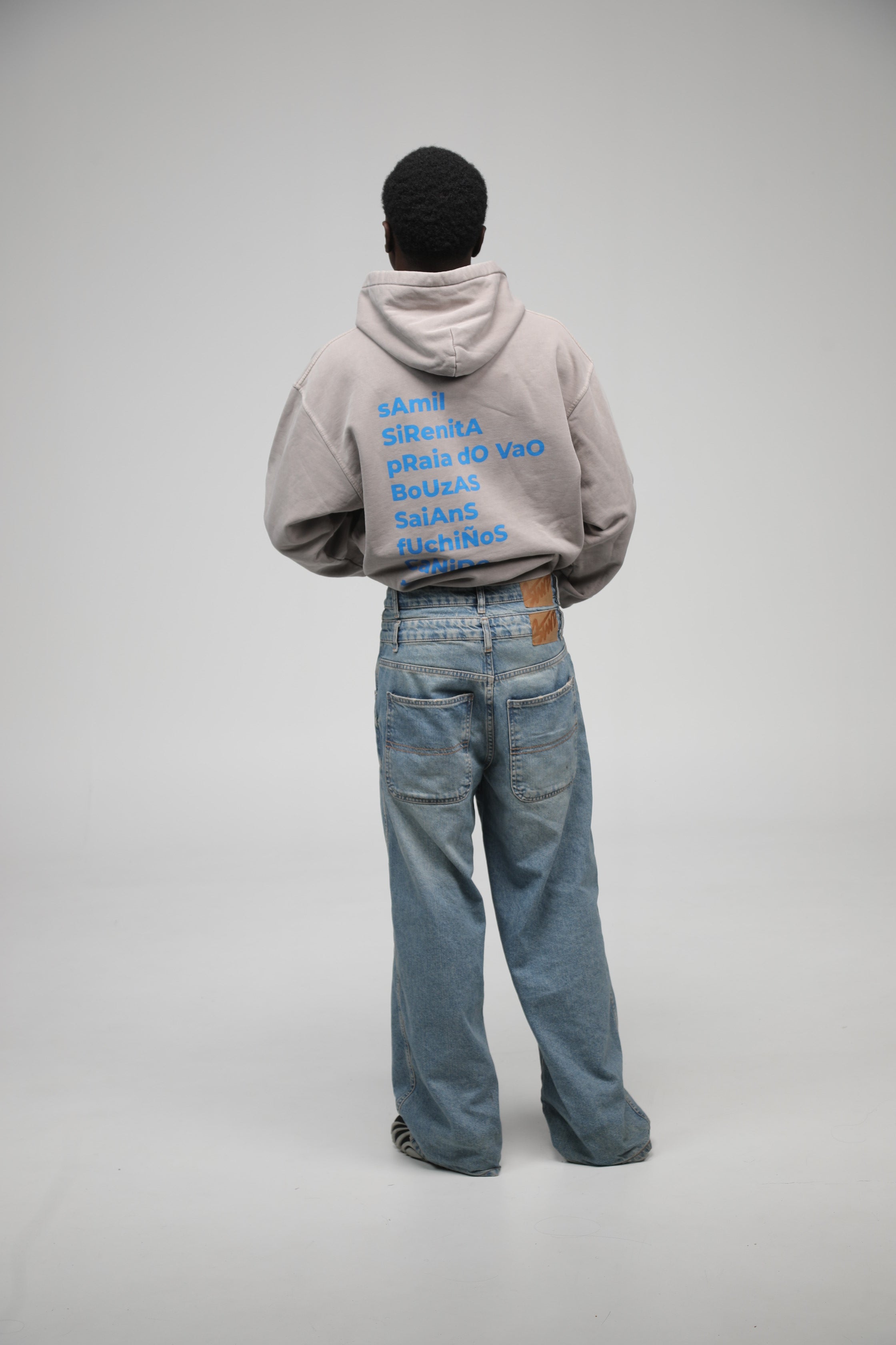 SUDADERA GRIS/AZUL "VIGO" CON CAPUCHA