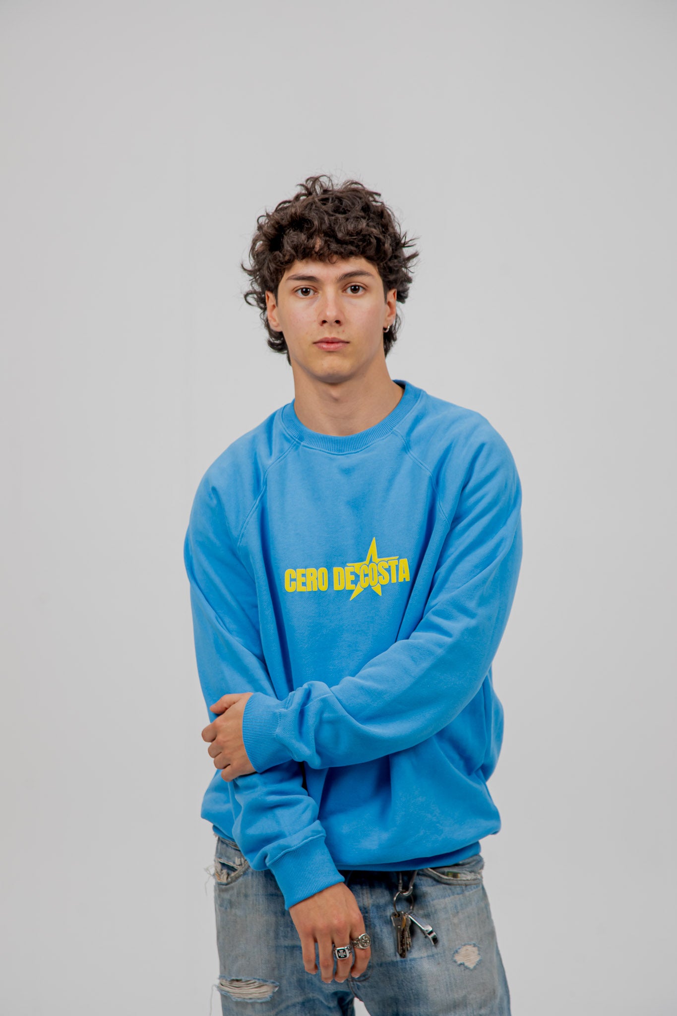 SUDADERA AZUL TIZA/AMARILLO "BUEU ESTRELLAS"