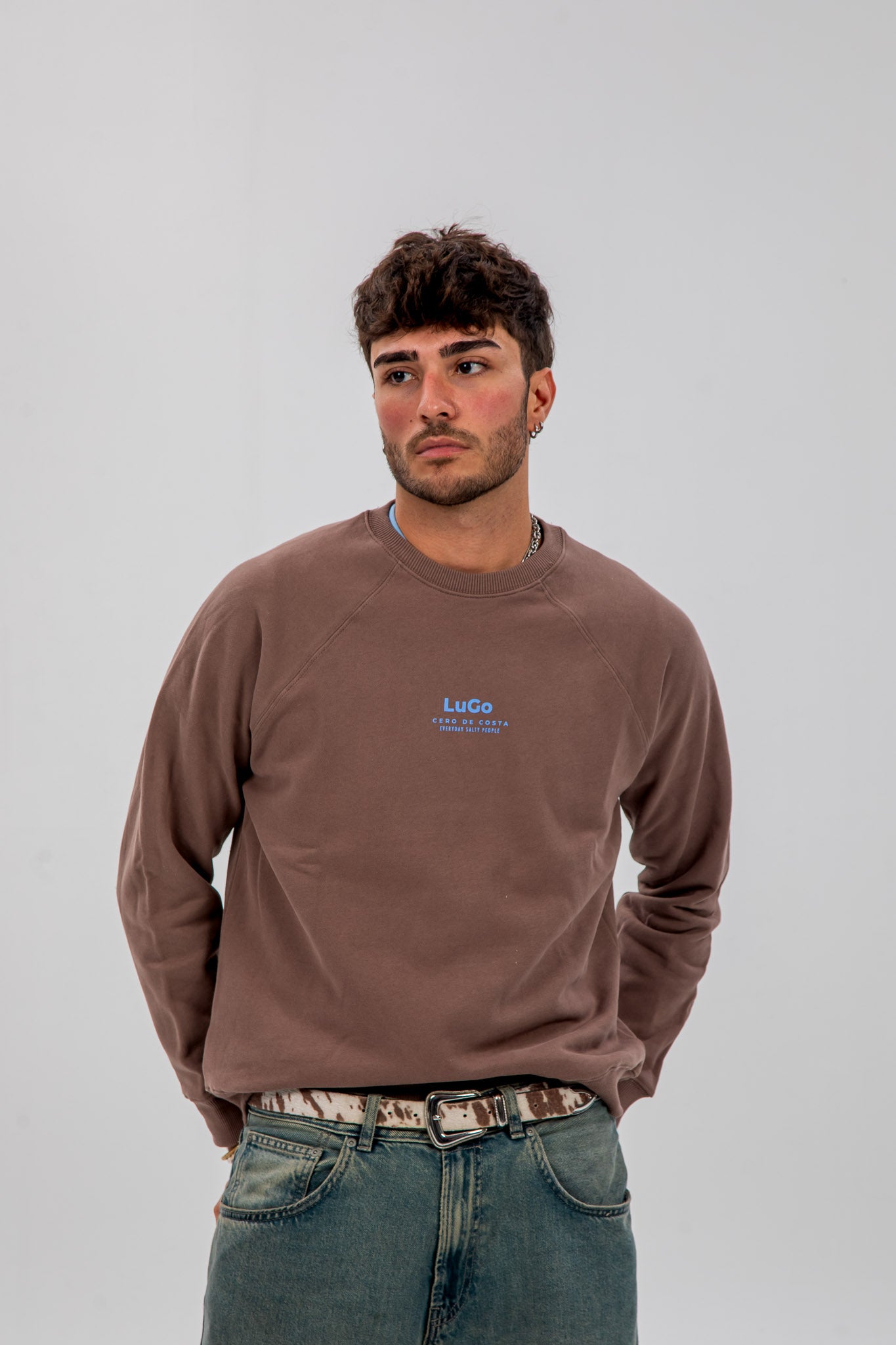 SUDADERA MARRÓN/CELESTE "LUGO"