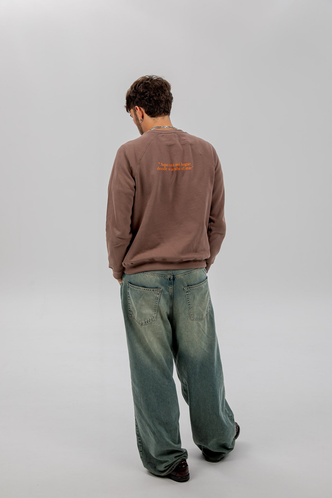 SUDADERA MARRÓN/NARANJA "LOS LIMONES"