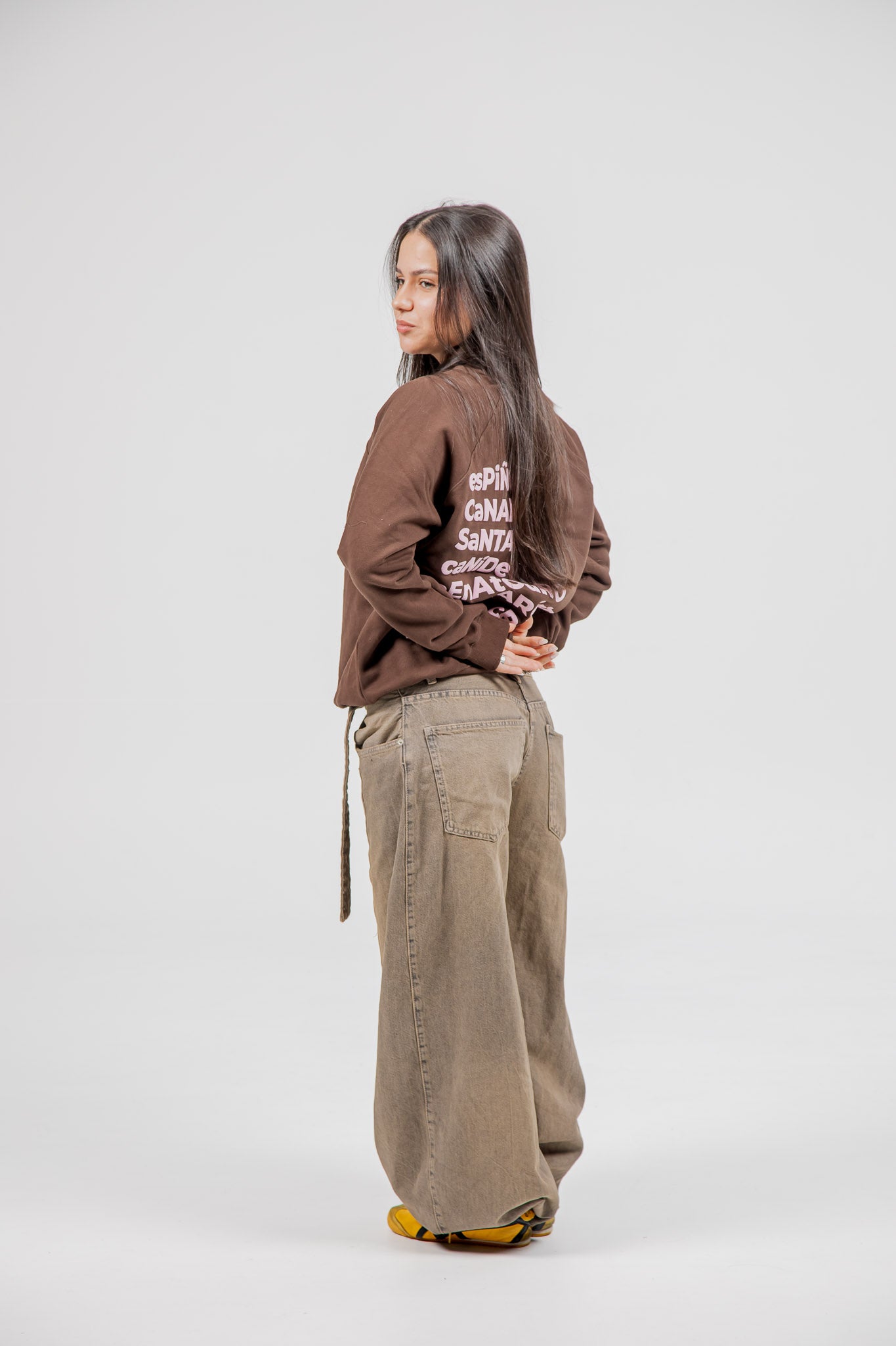 SUDADERA MARRÓN/ROSA "MERA"