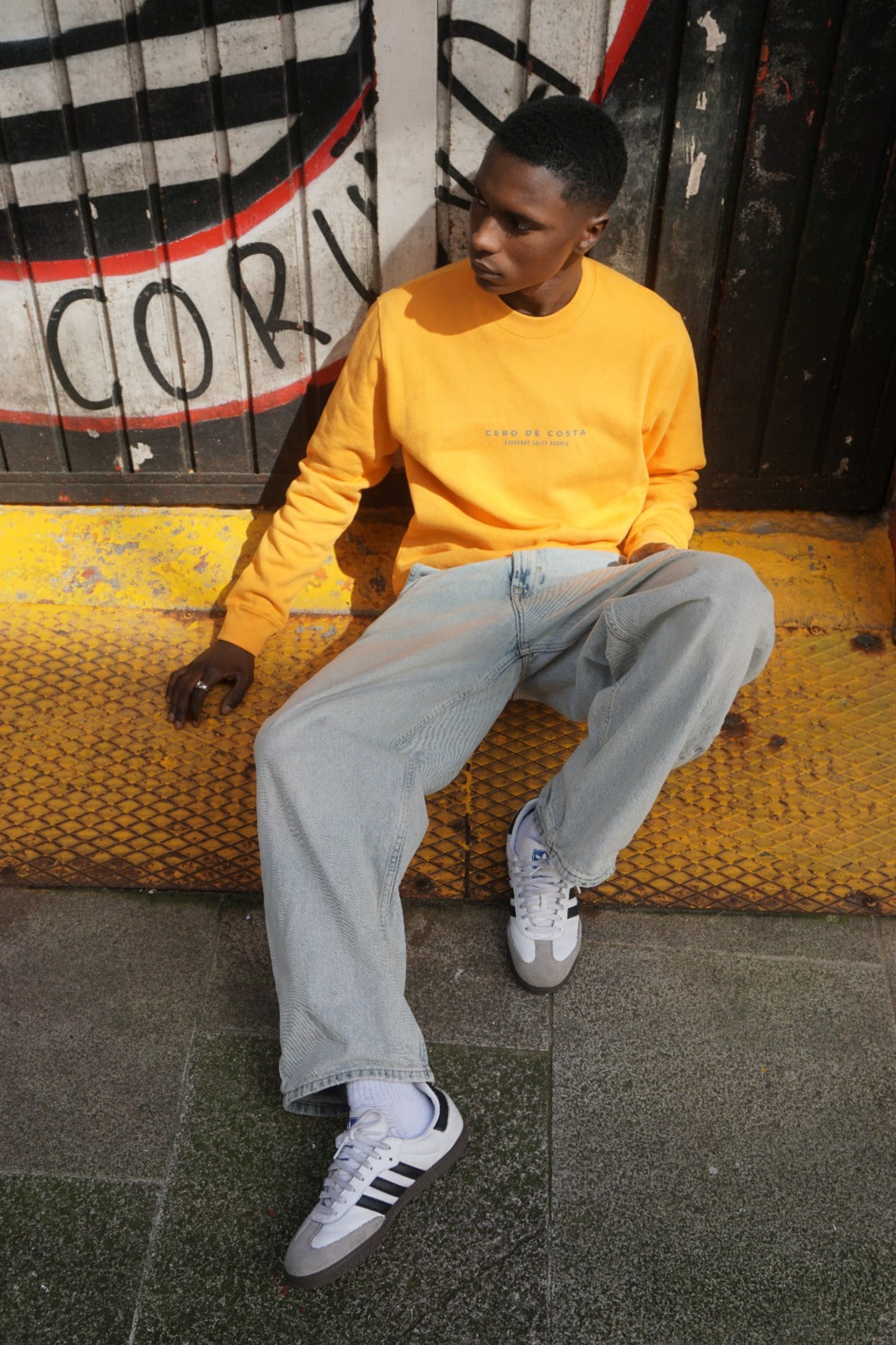 SUDADERA AMARILLO MELOCOTÓN/AZUL "VIGO"