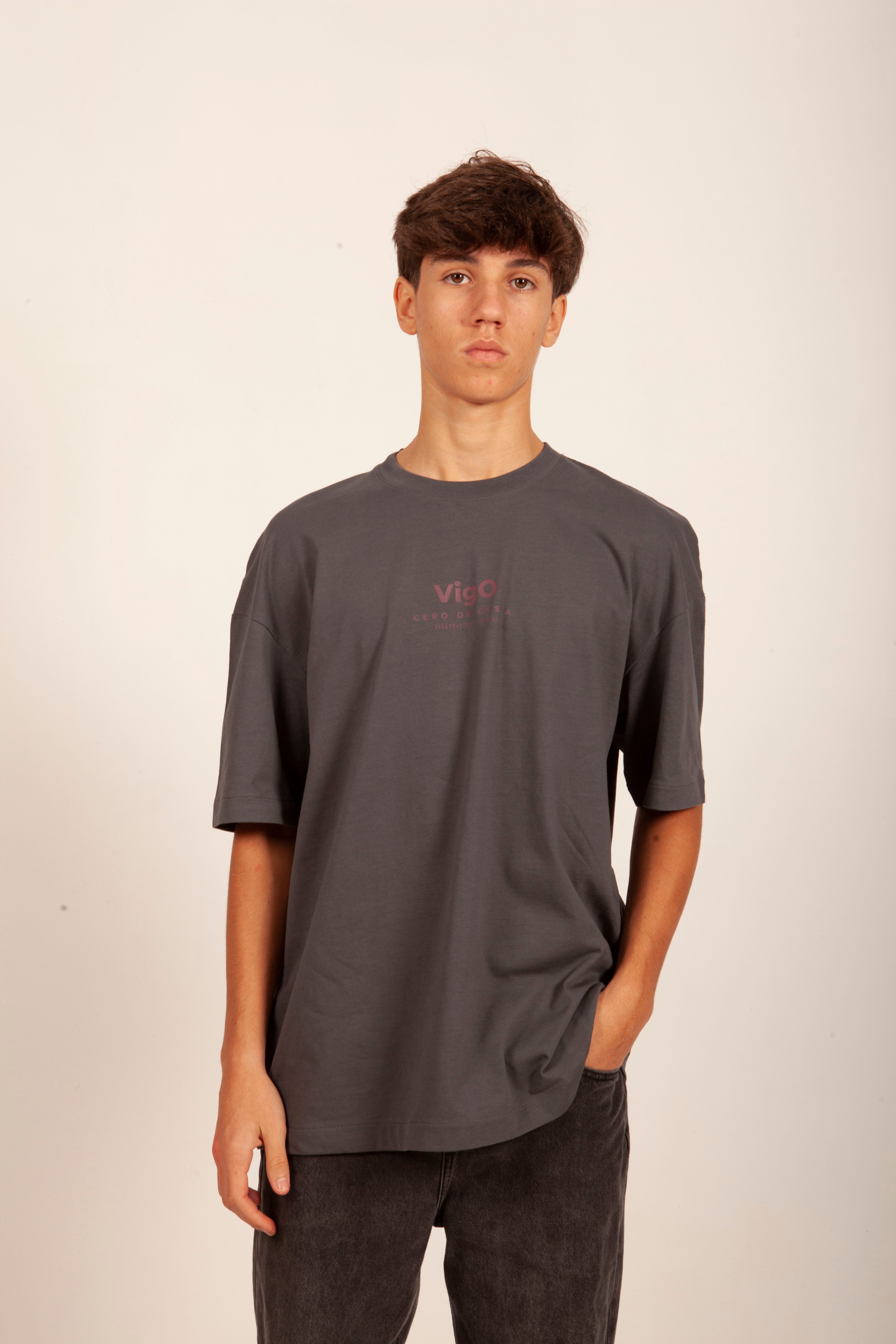 CAMISETA ALGODÓN ORGÁNICO ANTRACITA/QUISQUILLA “VIGO"