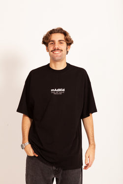 CAMISETA OVERSIZE NEGRO/BLANCO "MADRID"