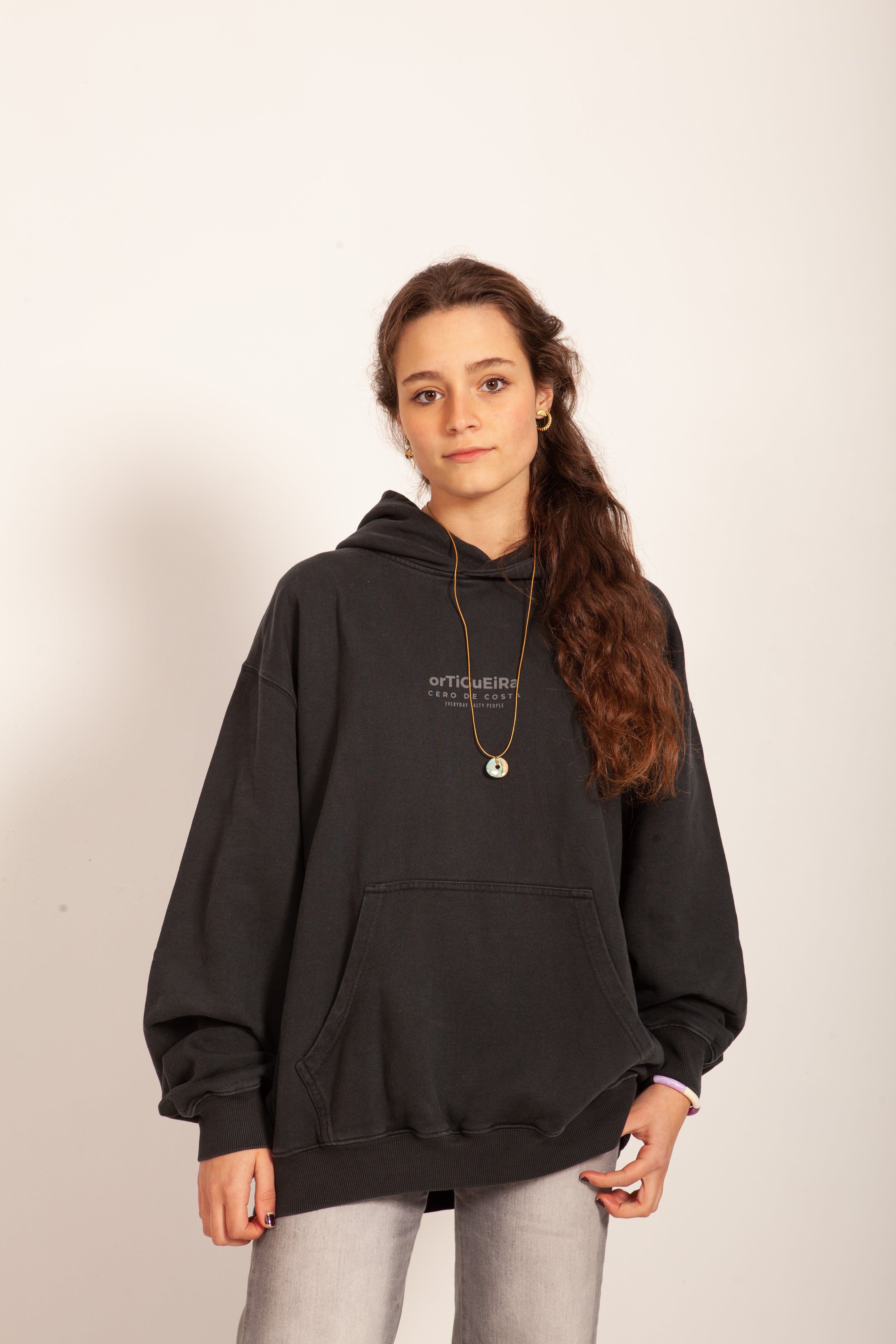 SUDADERA OVERSIZE GRIS/GRIS PLATA "ORTIGUEIRA"