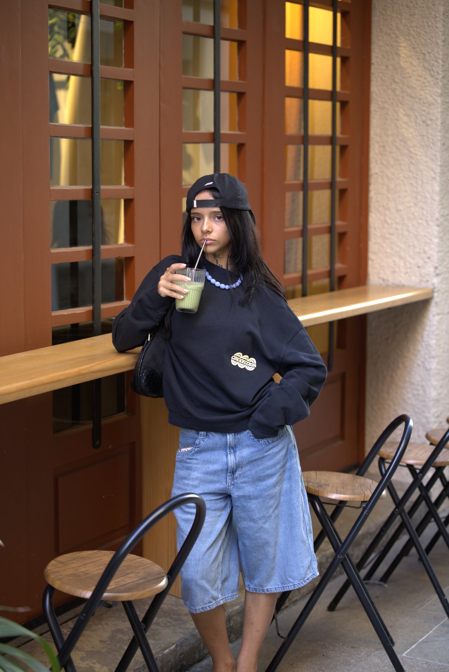 SUDADERA ANTRACITA/BEIGE "TOUR LOGO"