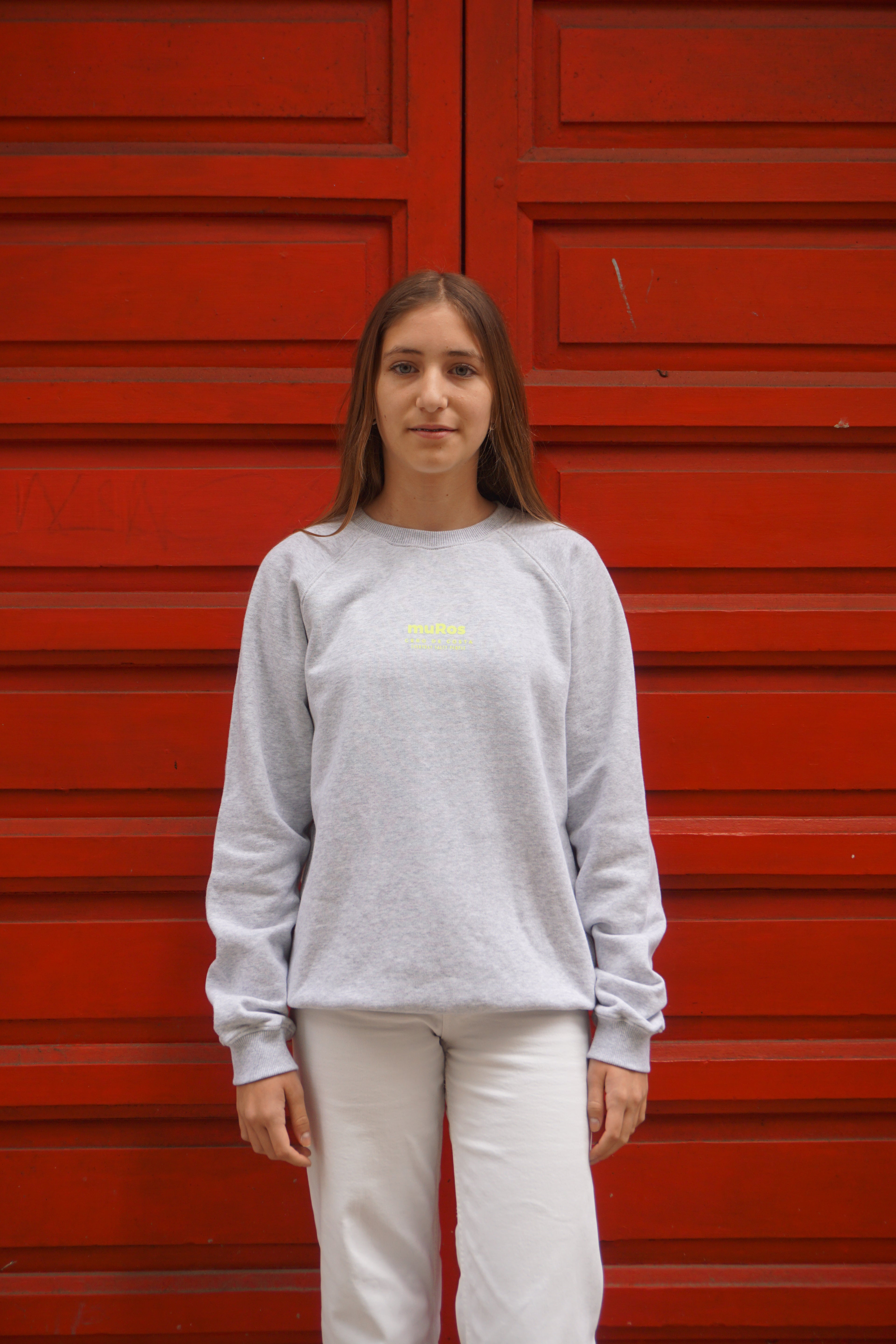 SUDADERA GRIS/FLÚOR "MUROS"