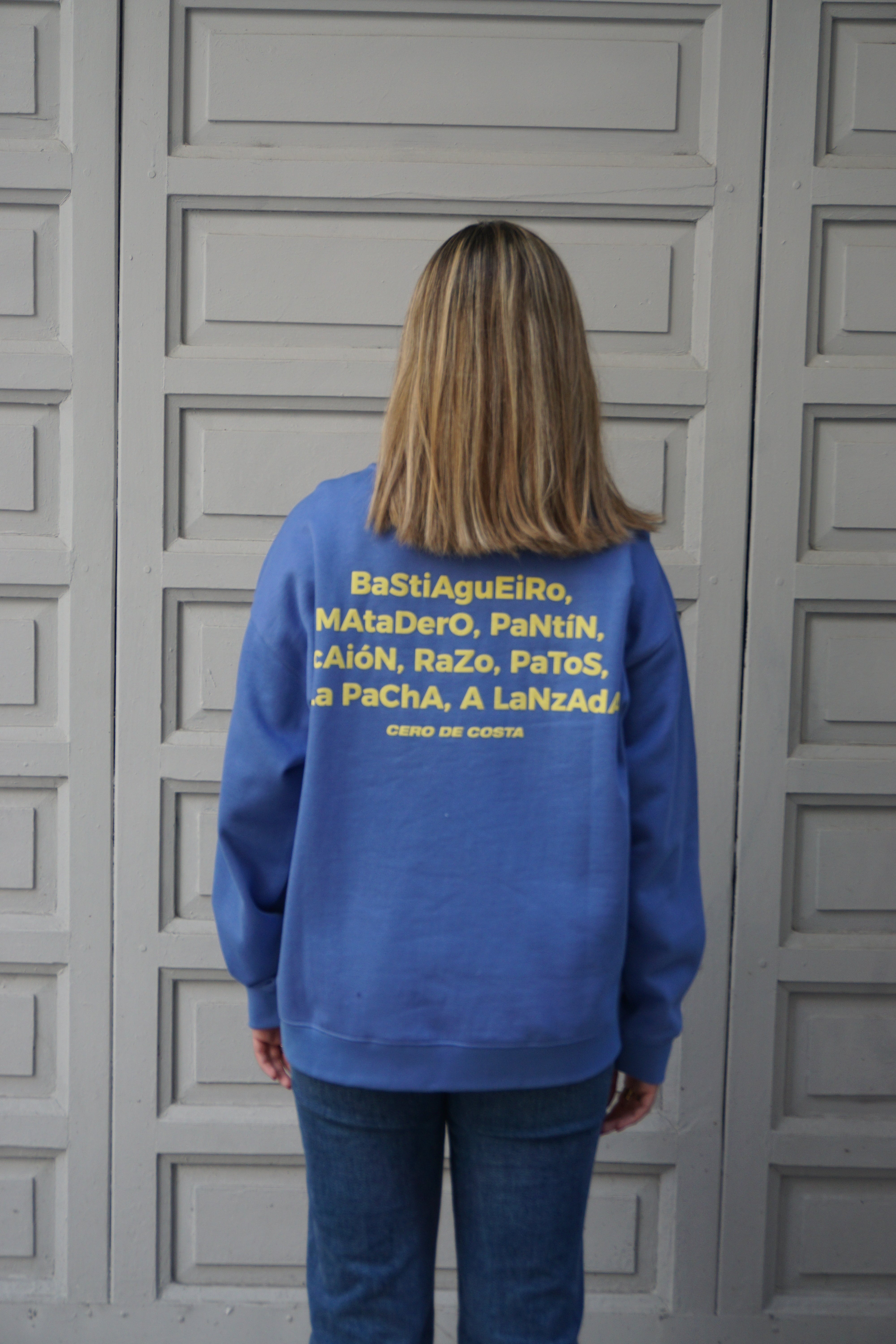 SUDADERA AZUL TIZA/AMARILLO "CERO DE COSTA" PLAYAS SURF