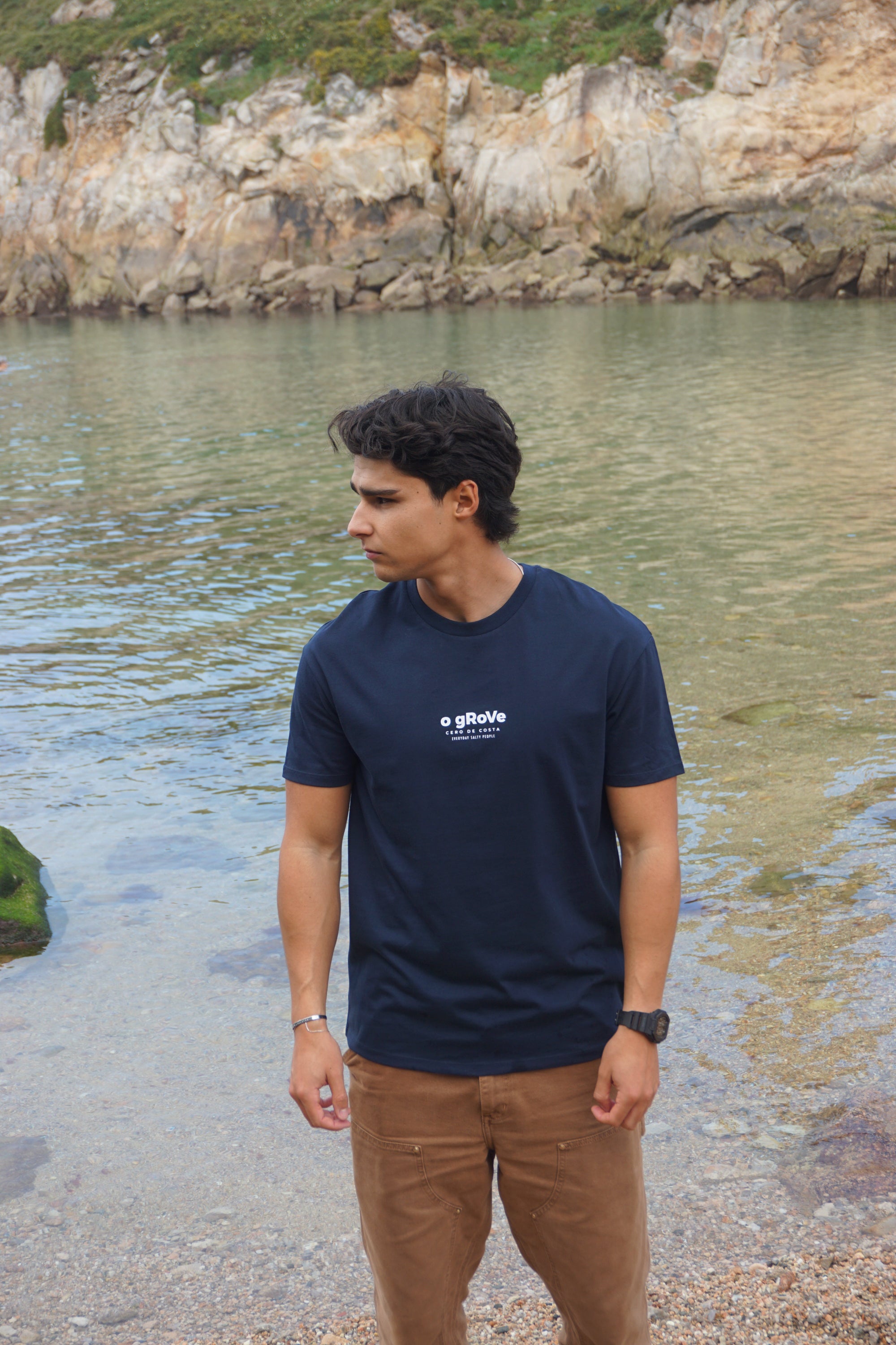 CAMISETA MARINO/BLANCO "O GROVE"