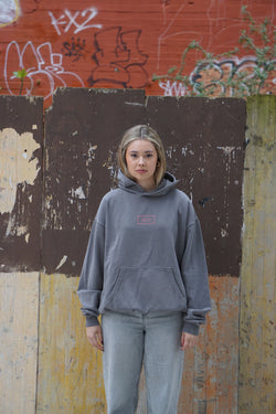 SUDADERA ANTRACITA/ROSA LOGO CDC CON CAPUCHA