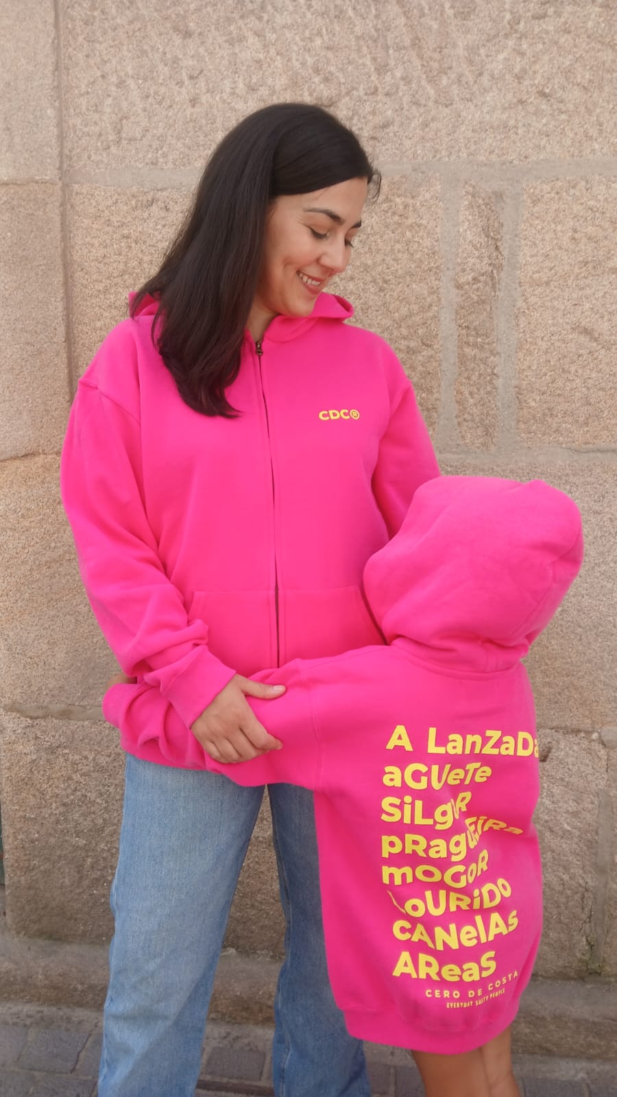 SUDADERA PONTEVEDRA FUCSIA/AMARILLO CREMALLERA CON CAPUCHA