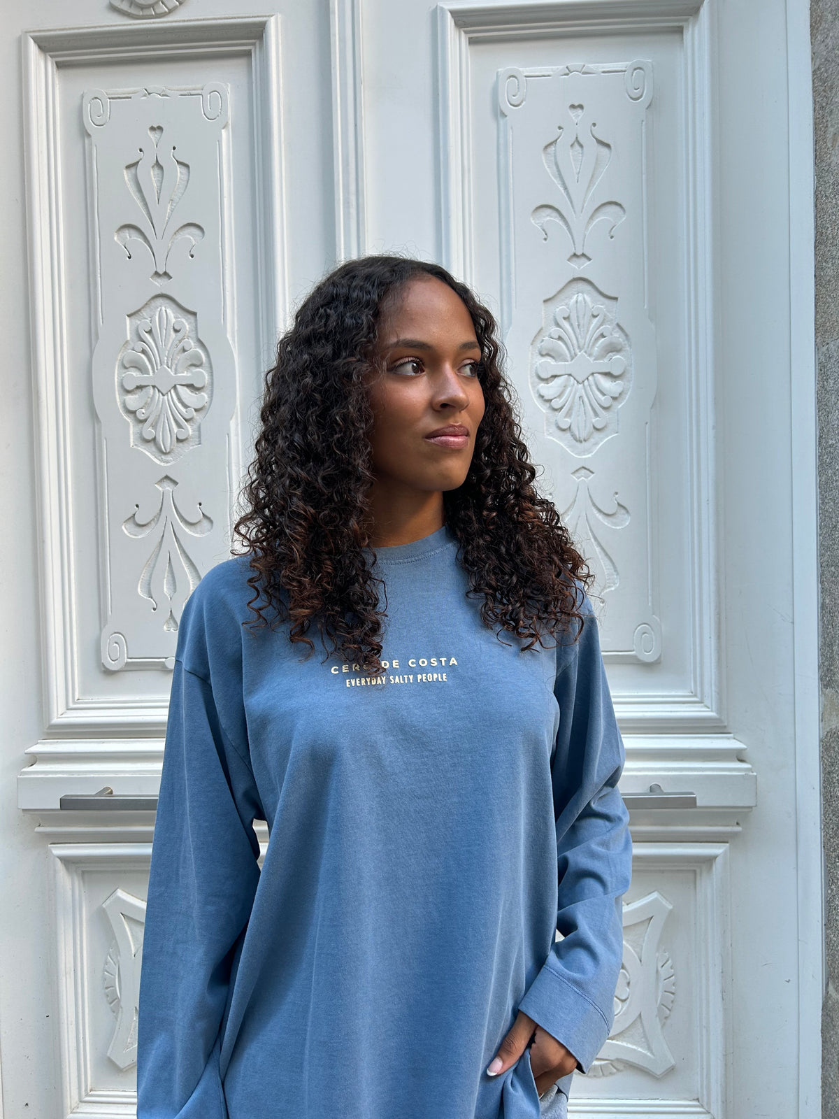 CAMISETA AZUL/BEIGE "VIGO" MANGA LARGA