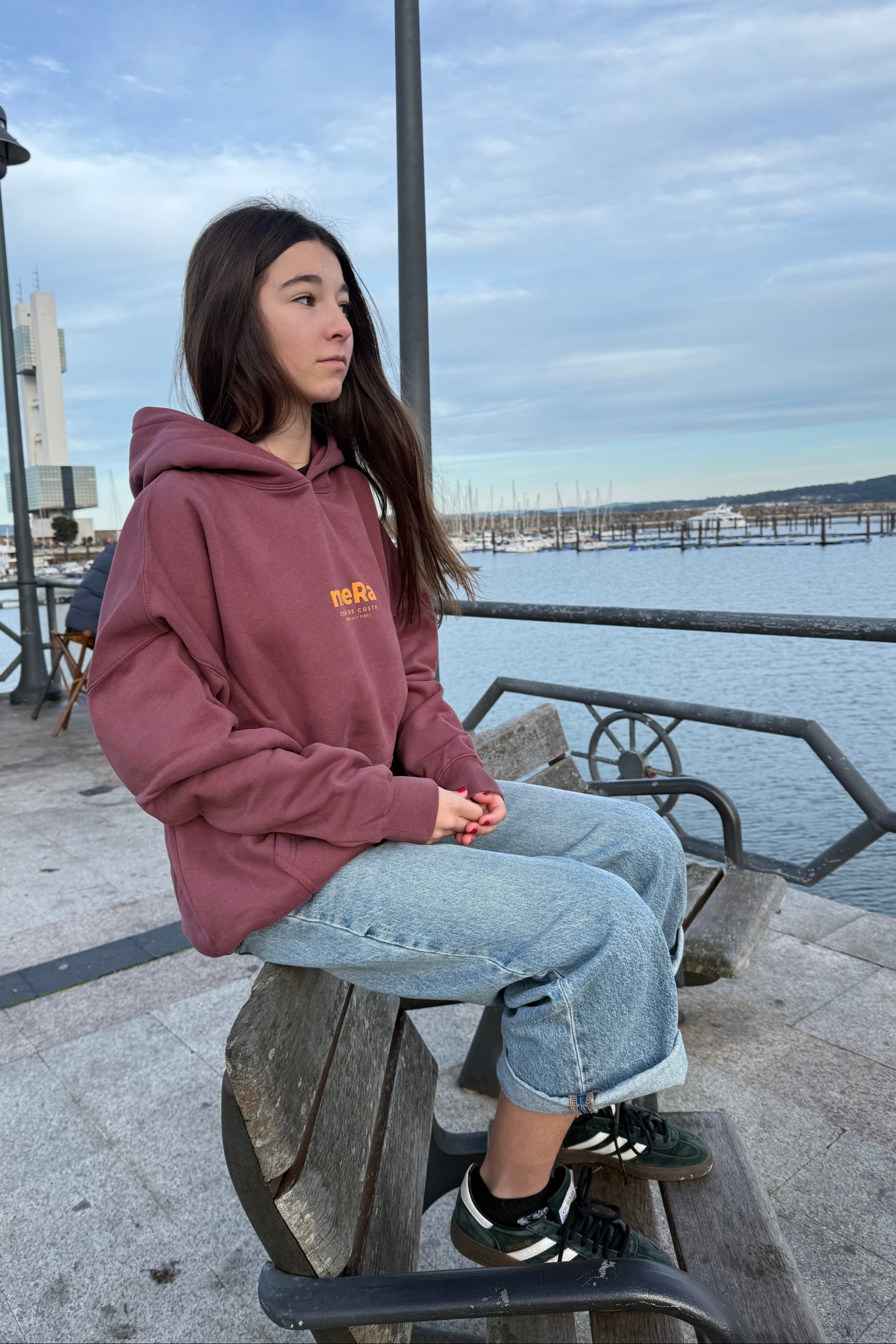 SUDADERA GRANATE/MOSTAZA "MERA" CON CAPUCHA
