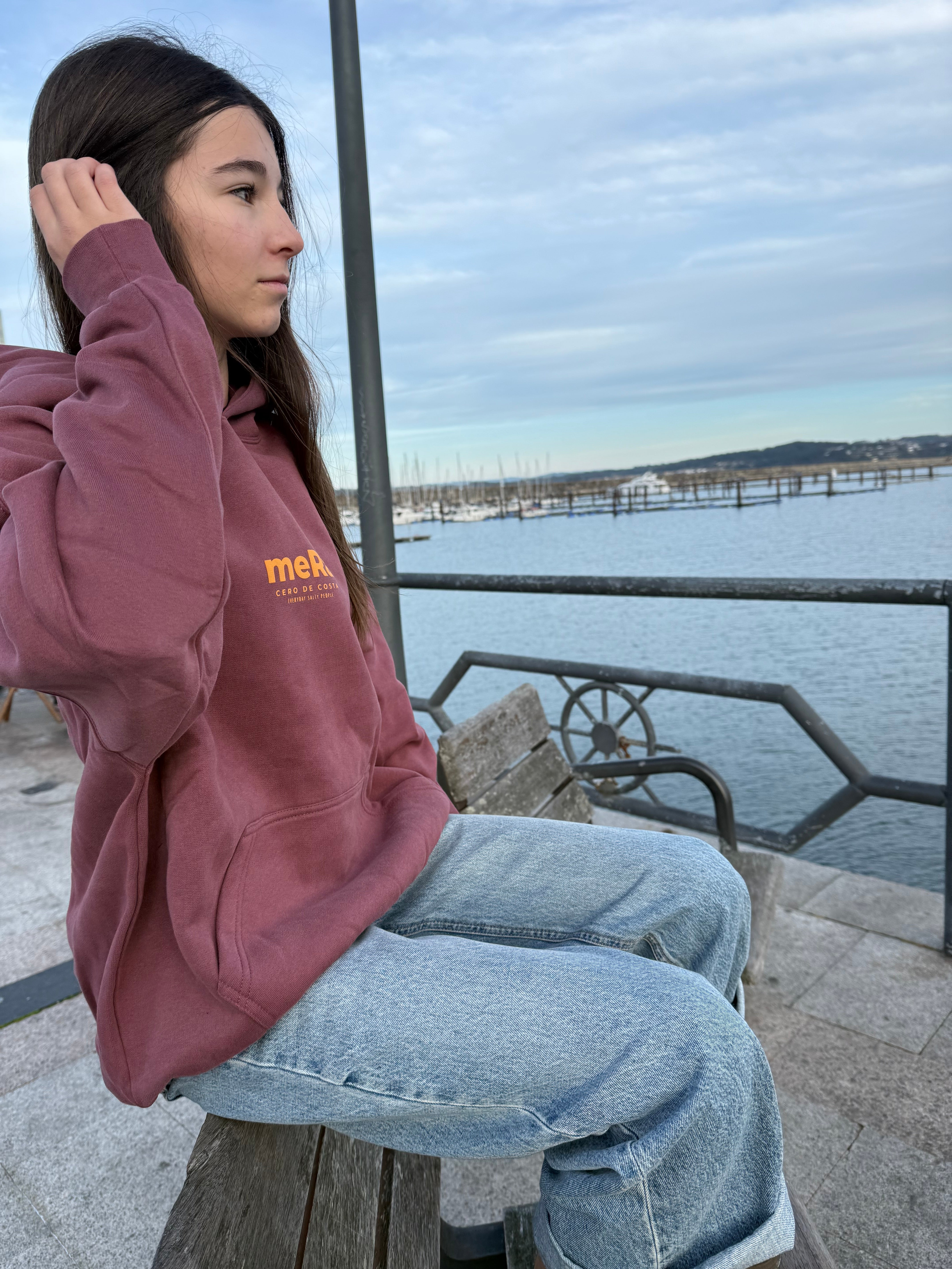 SUDADERA GRANATE/MOSTAZA "MERA" CON CAPUCHA