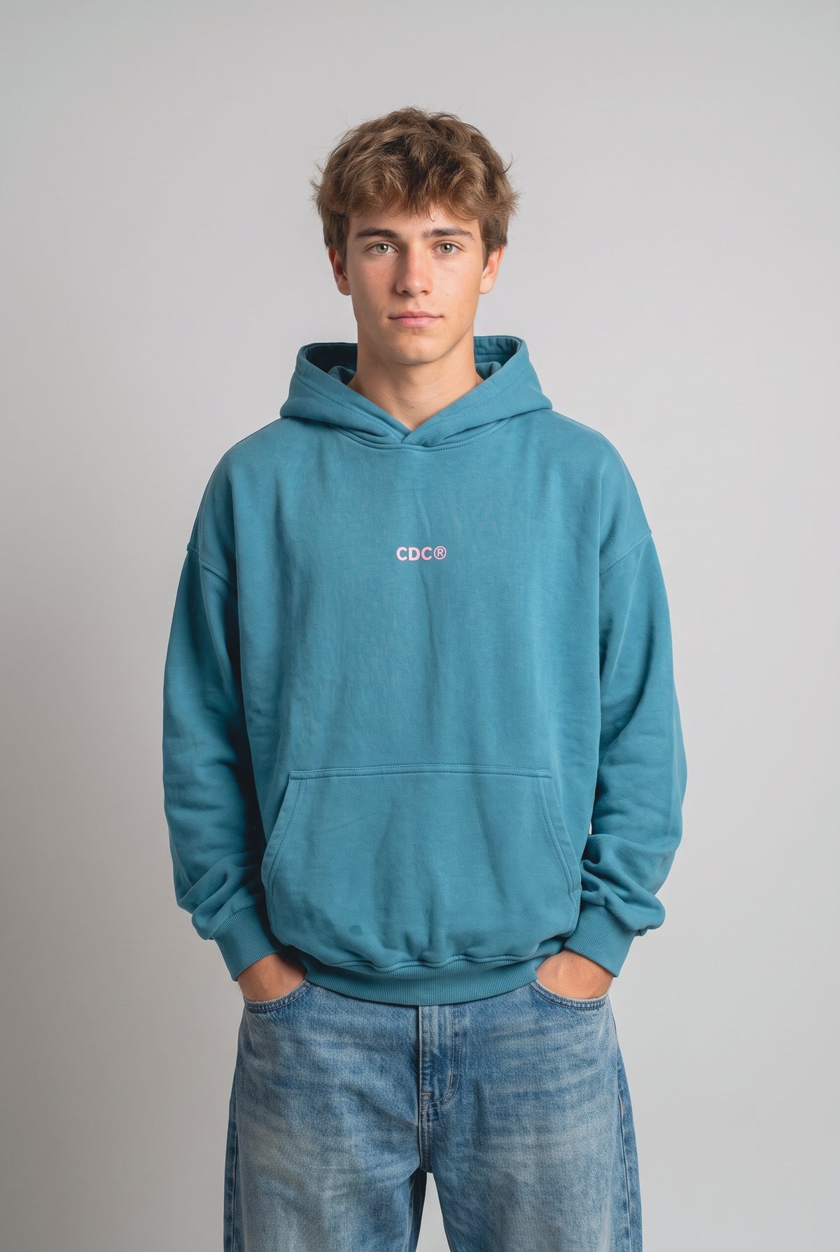 Sudadera con capucha azul «Not Only Beach» de Cero de Costa, vista de frente