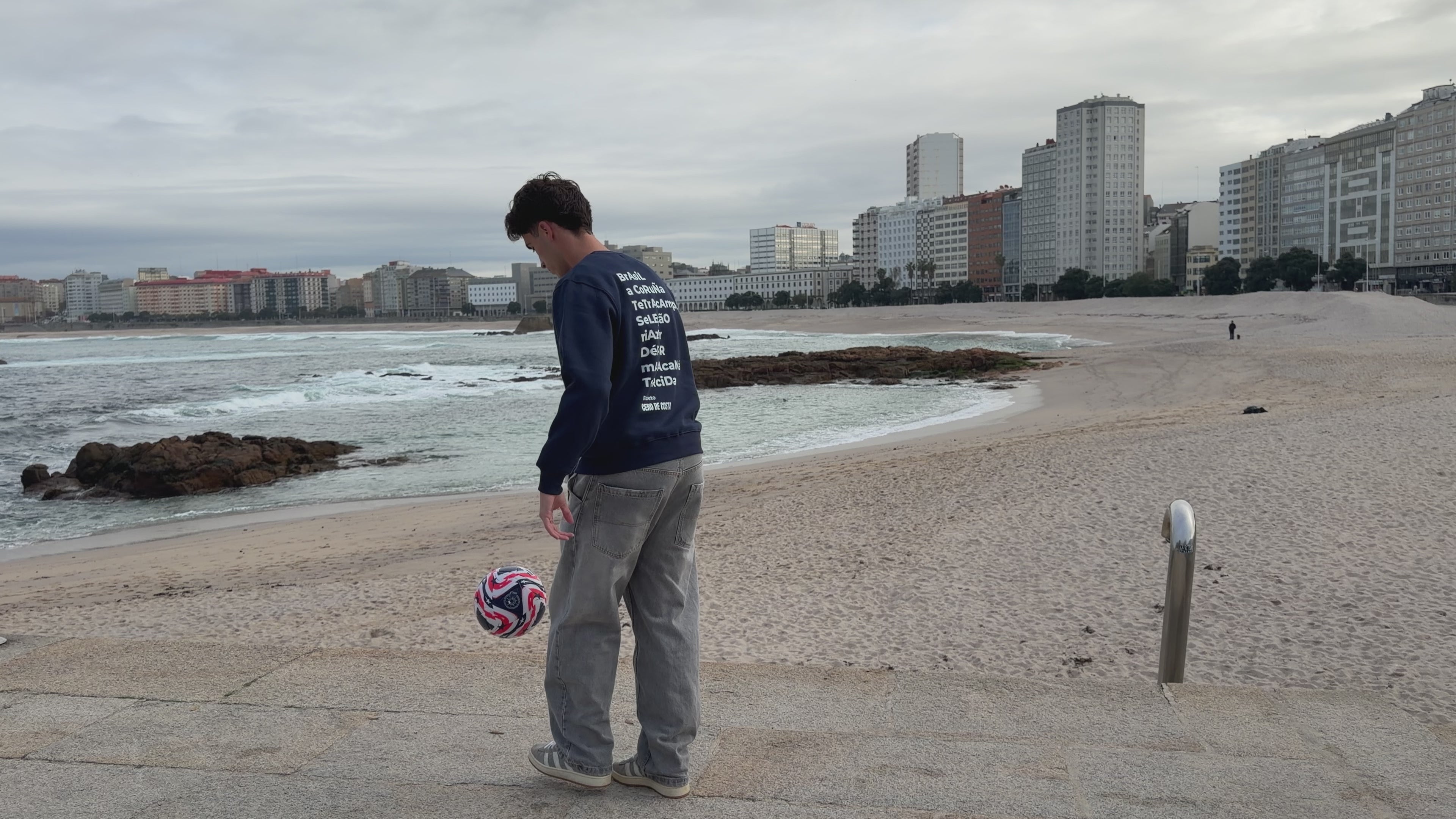 PRE-VENTA SUDADERA EDICIÓN LIMITADA BEBETO